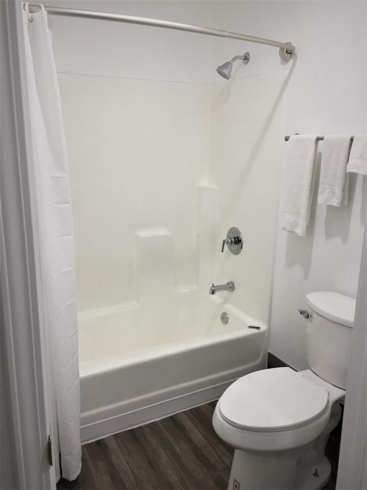 Standard Queen Room interior